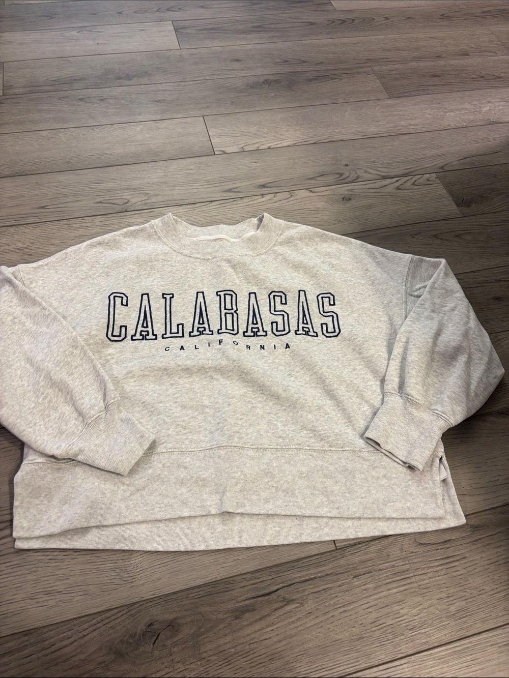 Abercrombie & Fitch Soft AF Collection Cropped Sweatshirt Calabasas Medium